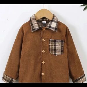 Boys plaid pocket button down shirt
